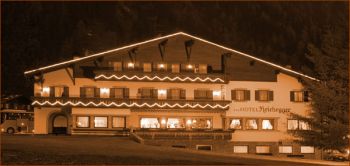Hotel Reichegger *** by Night